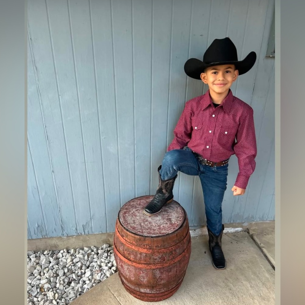 4/19 @2pm CST Coach preferred or luxury & designer bags, wallets & accessories. - Picture 10 of 14